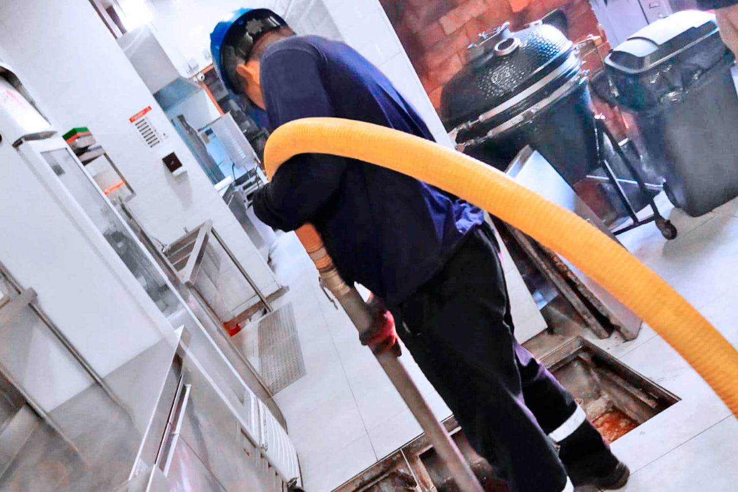 SERVICIO TRATAMIENTO TRAMPAS DE GRASA